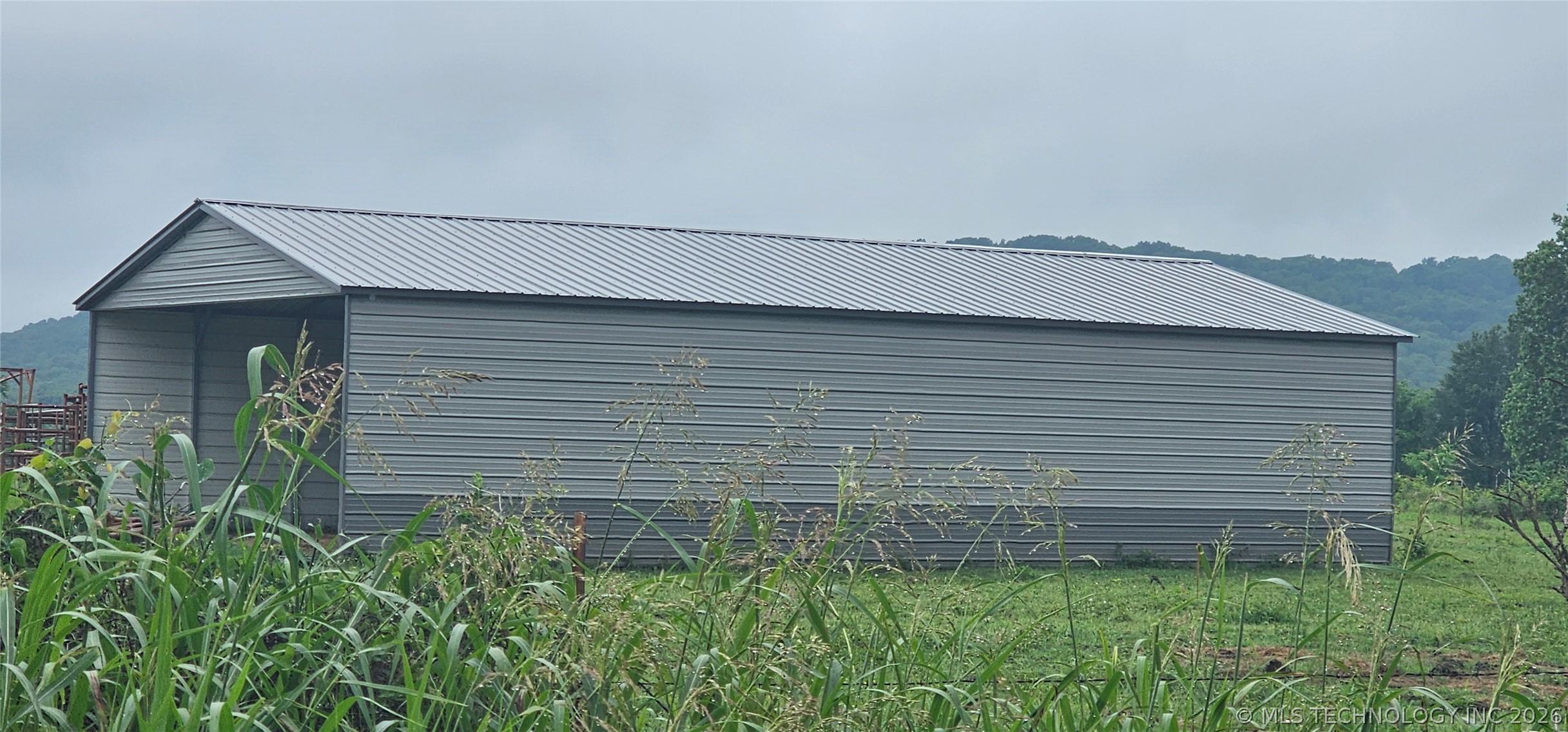 196 +/- premium pasture acres ideal for grazing or hay production with – image 12