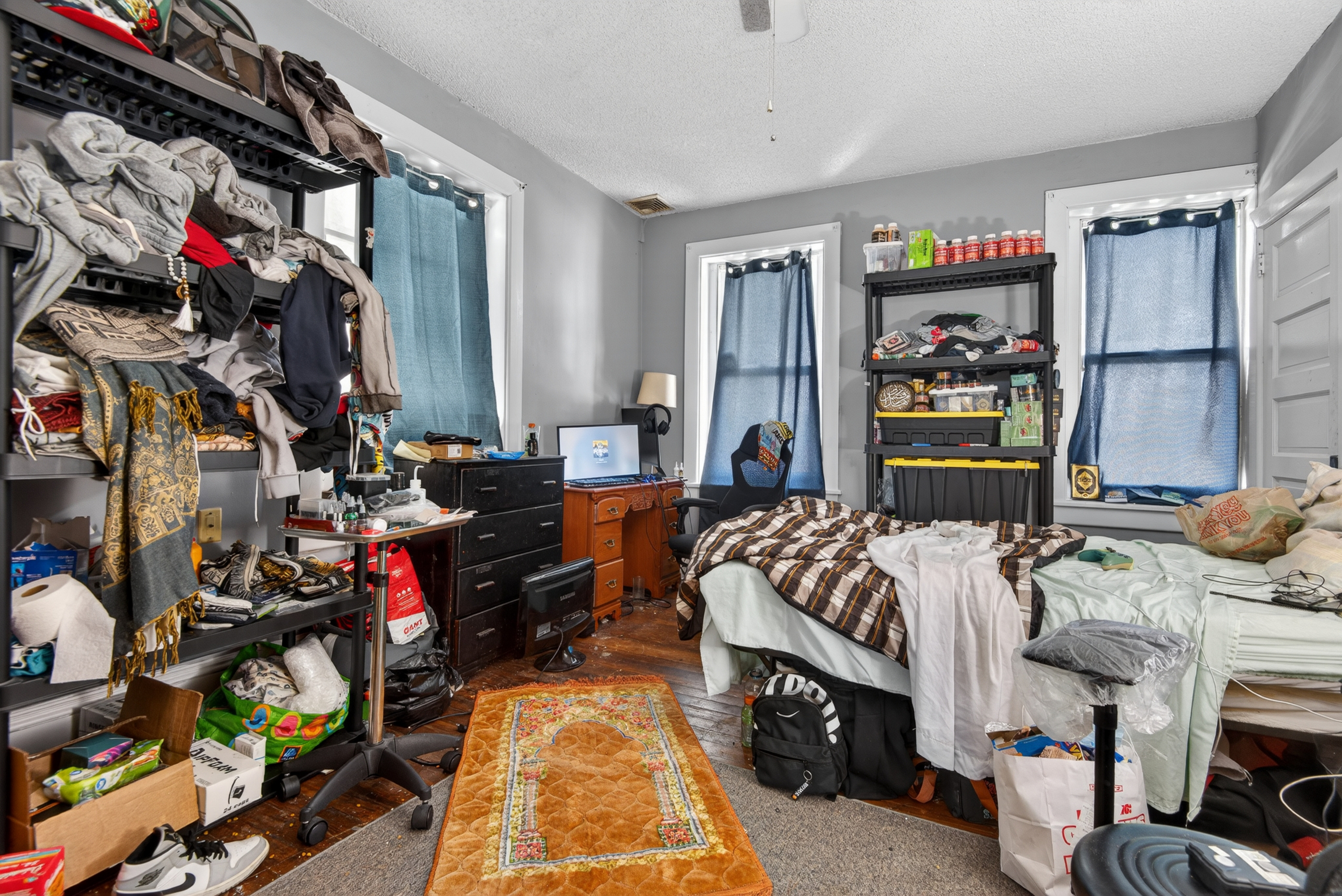 Endless possibilities await at 4023 Minute Drive! This unique and beau – image 19