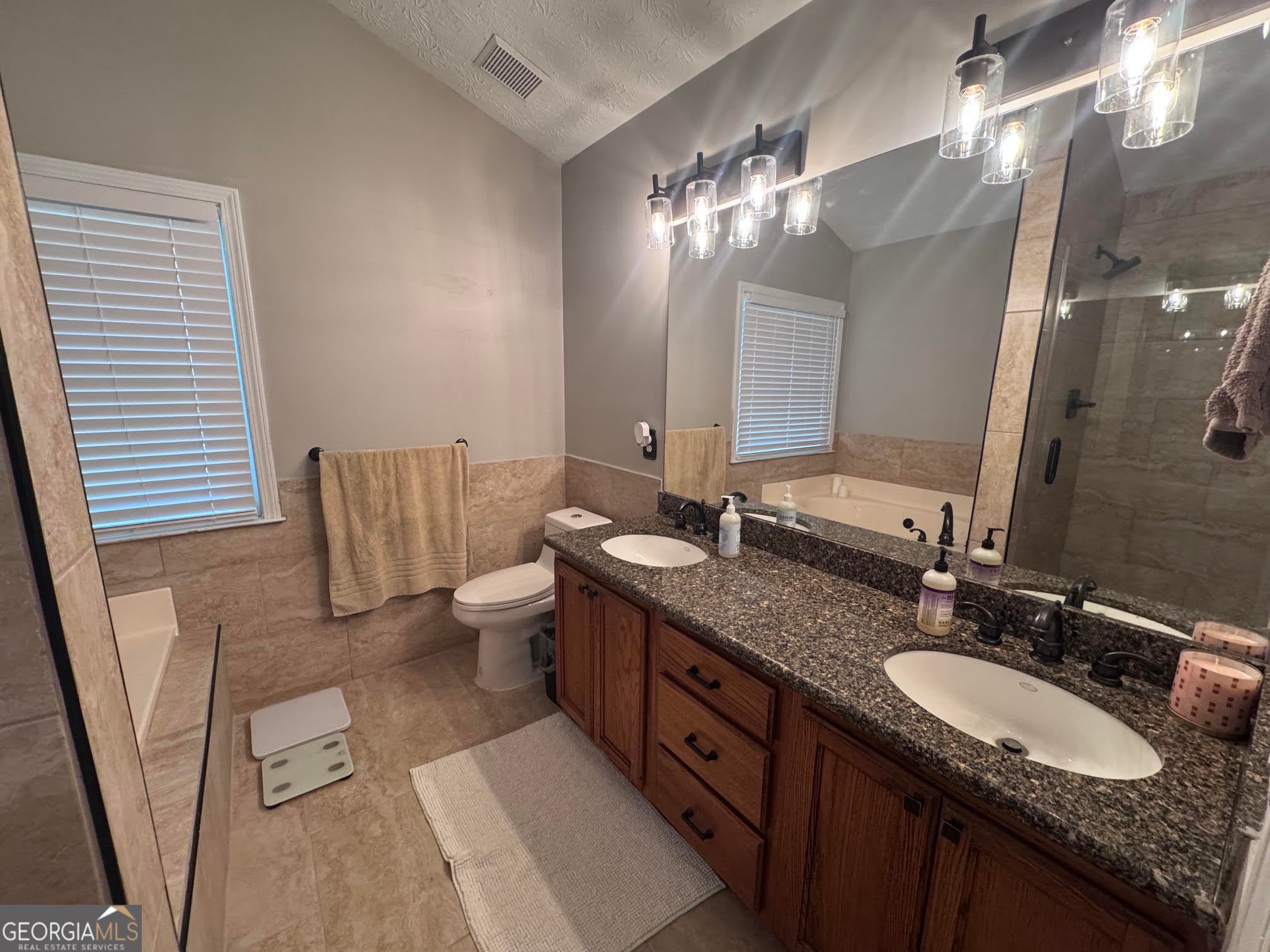 WOW! Coming Soon July 26th, MOTIVATED SELLERS Beautiful RANCH HOME wit – image 7