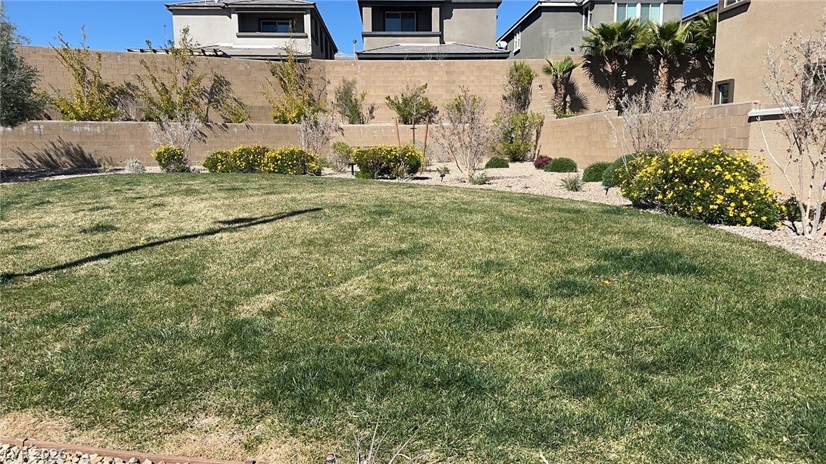 Welcome to your dream home in the prestigious Summerlin master-planned – image 46