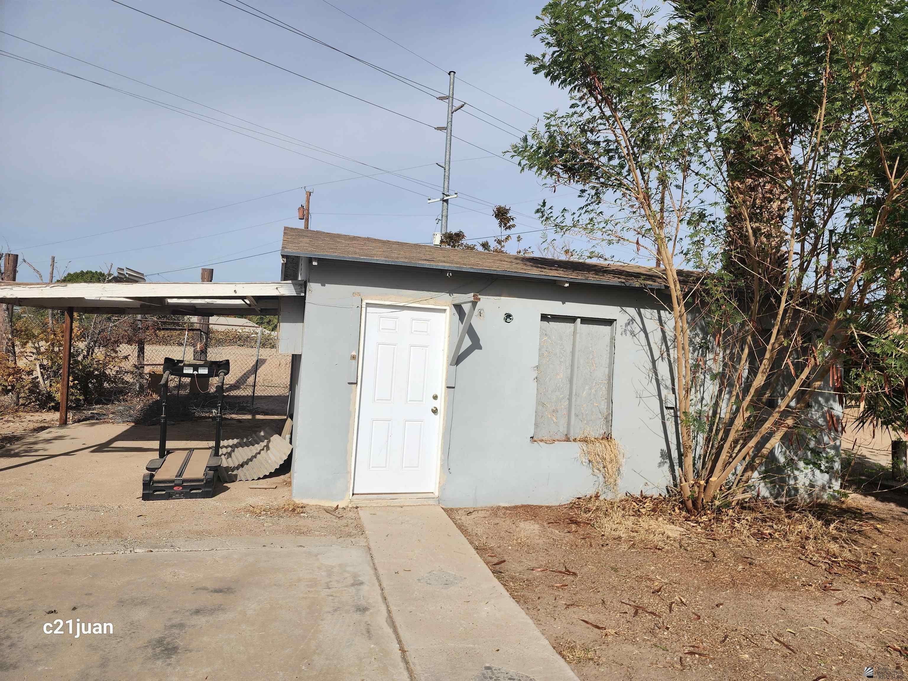 584 584 S AVE B, Yuma, Arizona, 85364, USA, 10 Bedrooms Bedrooms, ,5 BathroomsBathrooms,Residential,For Sale,584 S AVE B,20255543