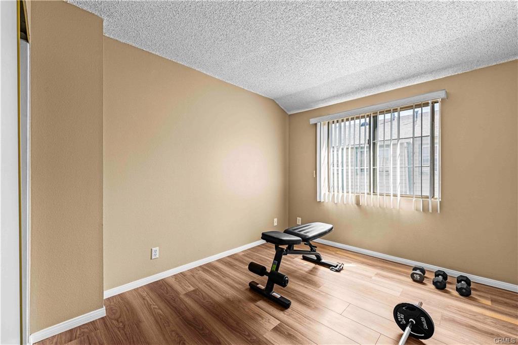 Beautiful condominium with 3 bedrooms and 3 bathrooms. A place for a h – image 9
