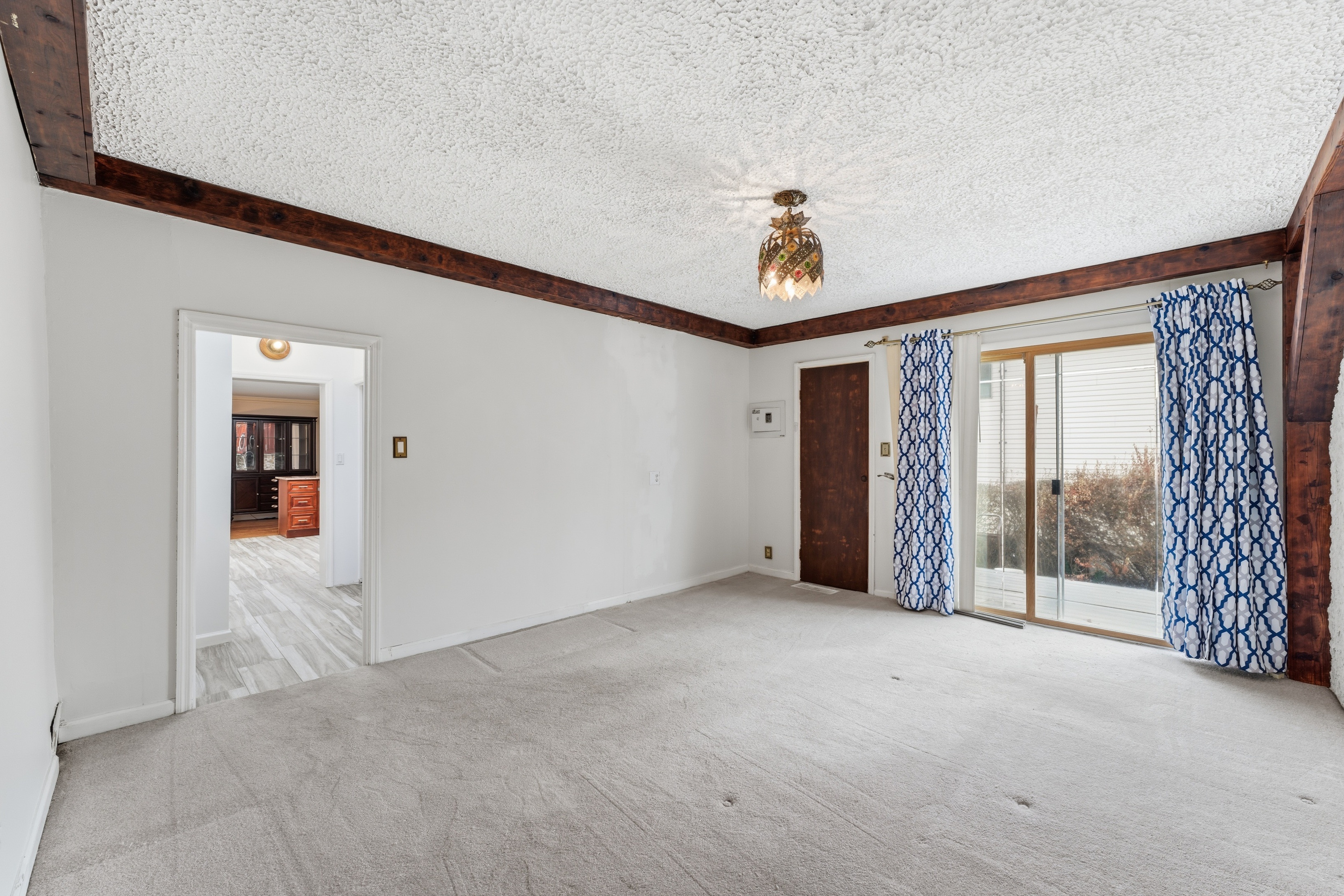 229 229 Centre Avenue, Secaucus, New Jersey, 07094, USA, 4 Bedrooms Bedrooms, ,2 BathroomsBathrooms,Residential,For Sale,229 Centre Avenue,26004821