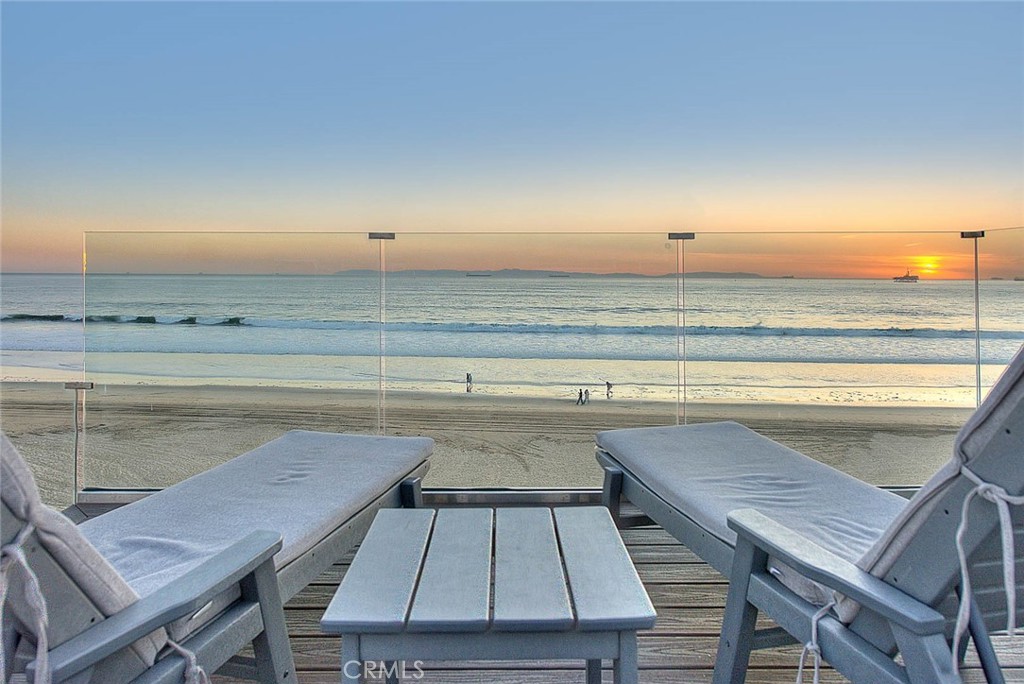 99 99 A Surfside, Surfside, California, 90743, USA, 4 Bedrooms Bedrooms, ,4 BathroomsBathrooms,Residential,For Sale,99 A Surfside,CV26025098
