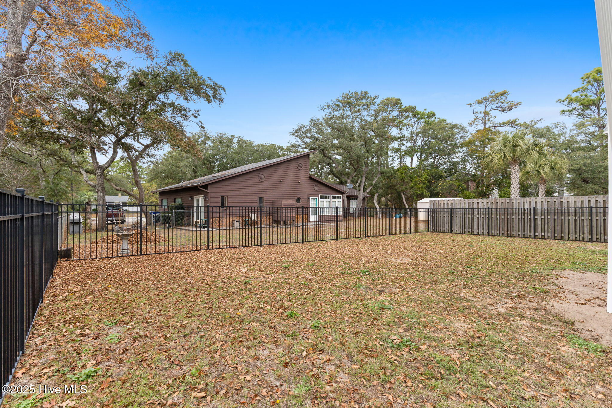 Welcome to 205 NE 59th Street, where coastal charm meets high-end craf – image 55