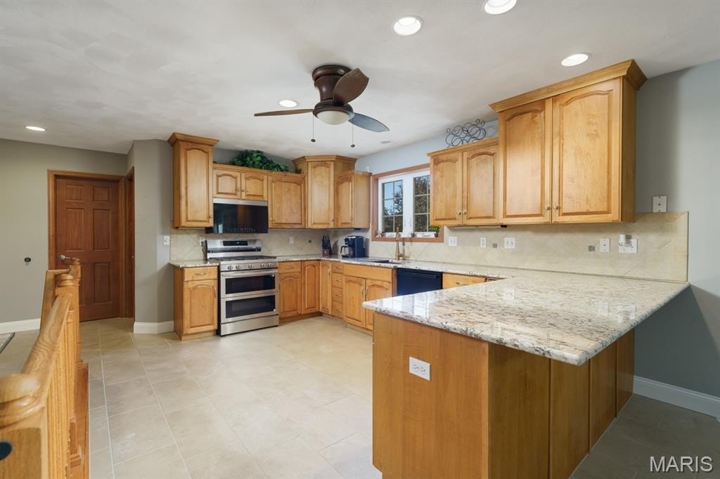 117 117 Callaway Court, O'Fallon, Illinois, 62269, USA, 4 Bedrooms Bedrooms, ,4 BathroomsBathrooms,Residential,For Sale,117 Callaway Court,26013179