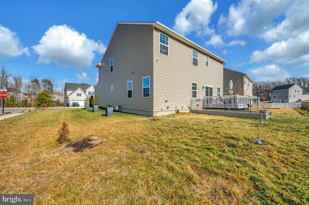 5432 5432 Holley Oak Lane, Fredericksburg, Virginia, 22407, USA, 4 Bedrooms Bedrooms, ,4 BathroomsBathrooms,Residential,For Sale,5432 Holley Oak Lane,VASP2038896