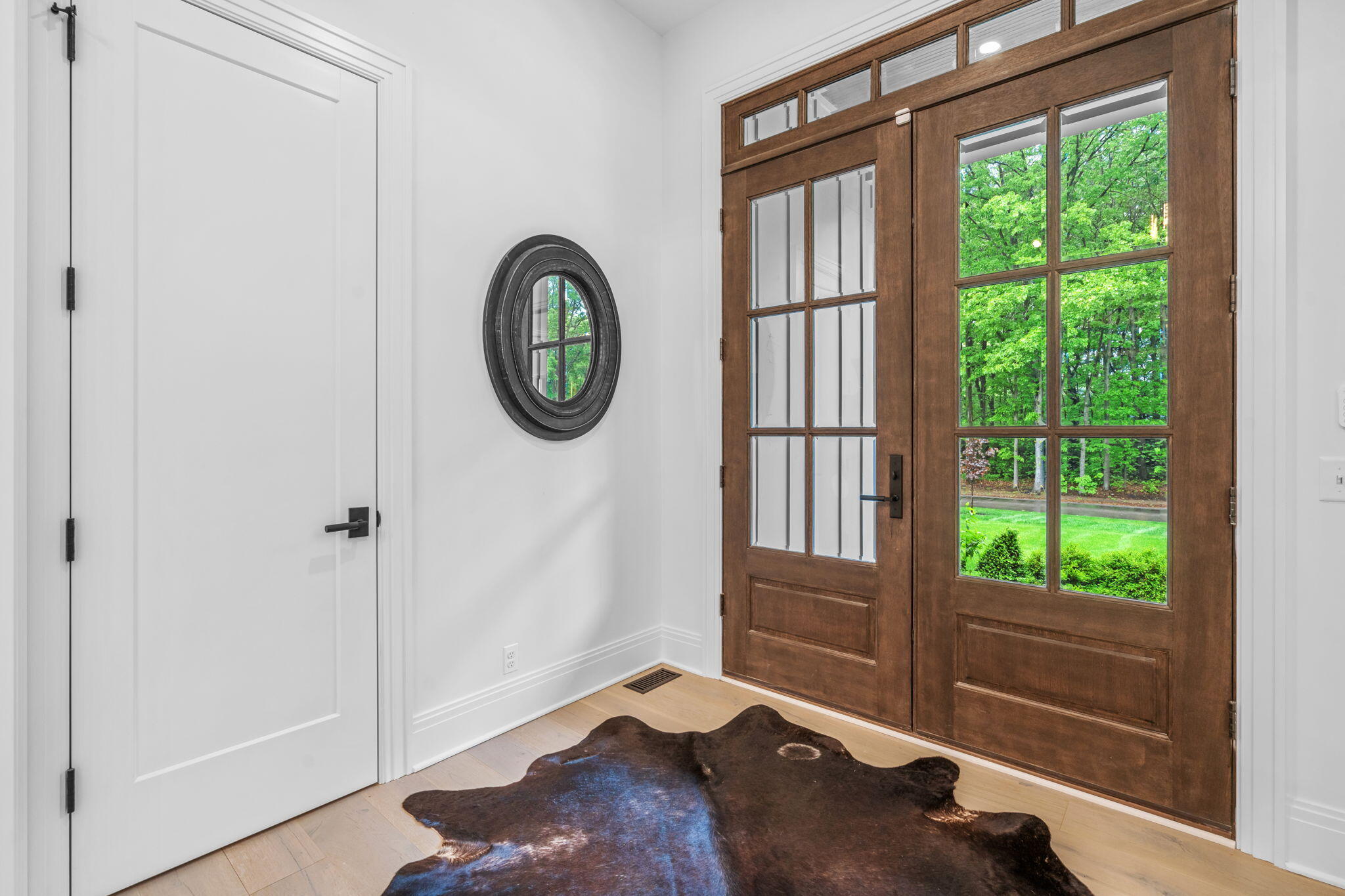 Behind the private gates of Gaslight Estates sits this exceptional, cu – image 15