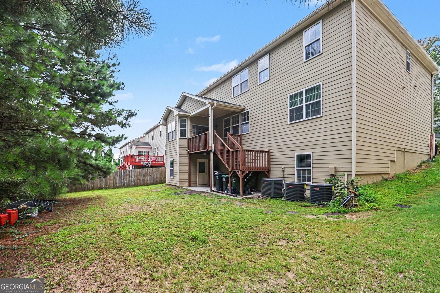 Up to $20,000 in Seller-Paid Incentives! Discover exceptional space, f – image 30