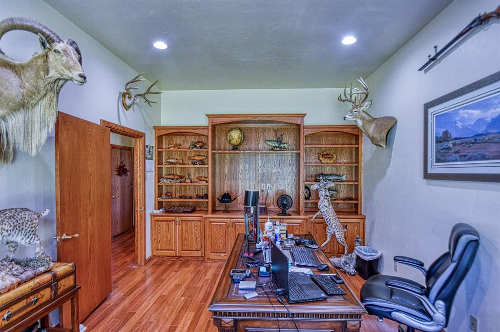 4001 4001 County Road 1520, Stratford, Oklahoma, 74872, USA, 4 Bedrooms Bedrooms, ,3 BathroomsBathrooms,Residential,For Sale,4001 County Road 1520,1235461