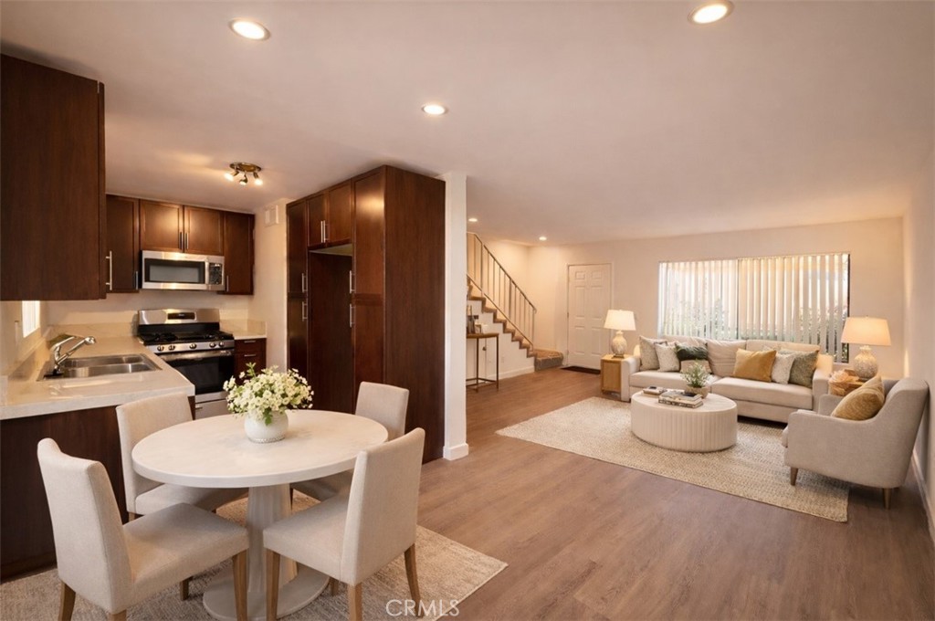 9831 9831 Sepulveda, 12, North Hills, California, 91343, USA, 2 Bedrooms Bedrooms, ,2 BathroomsBathrooms,Residential,For Sale,9831 Sepulveda , 12,SR26087978