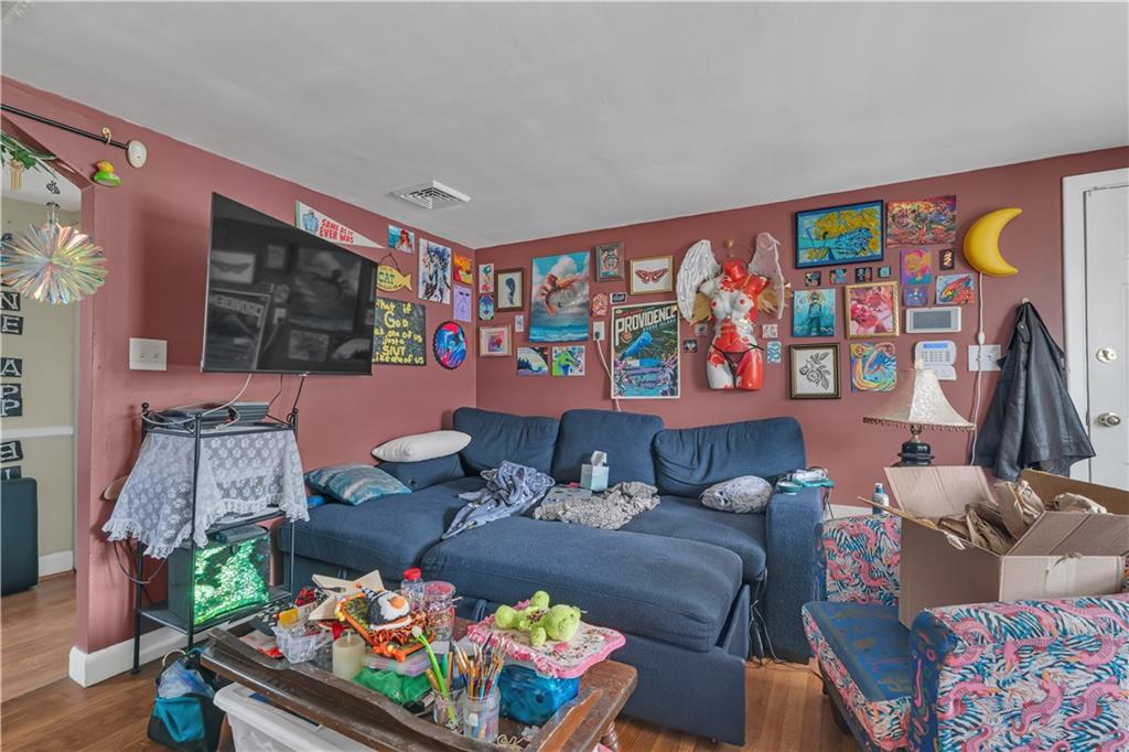 Fantastic opportunity to own a three-family home in Providences vibran – image 25