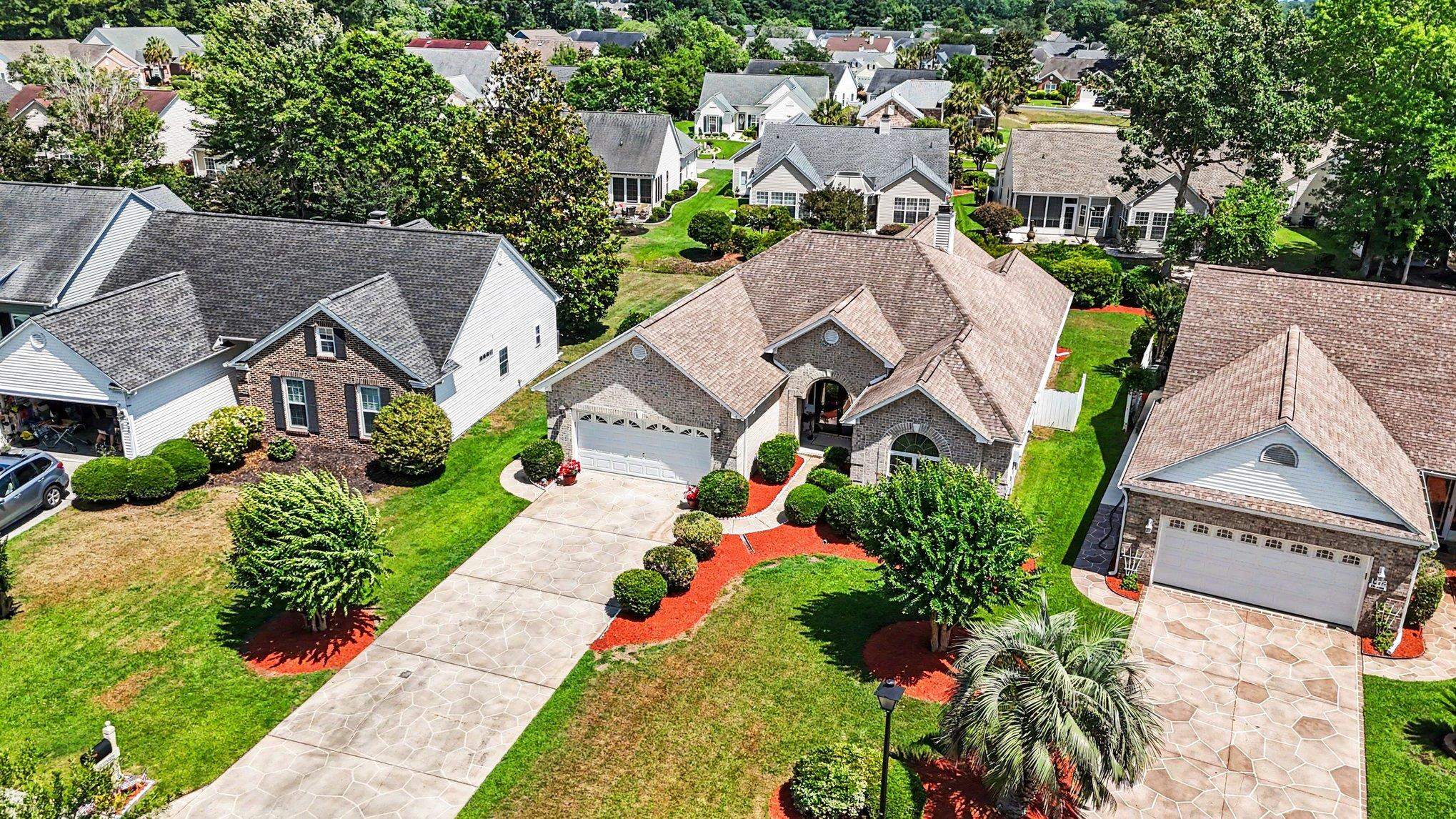 Do not miss this gorgeous updated 3 bed 2 bath single level home locat – image 40