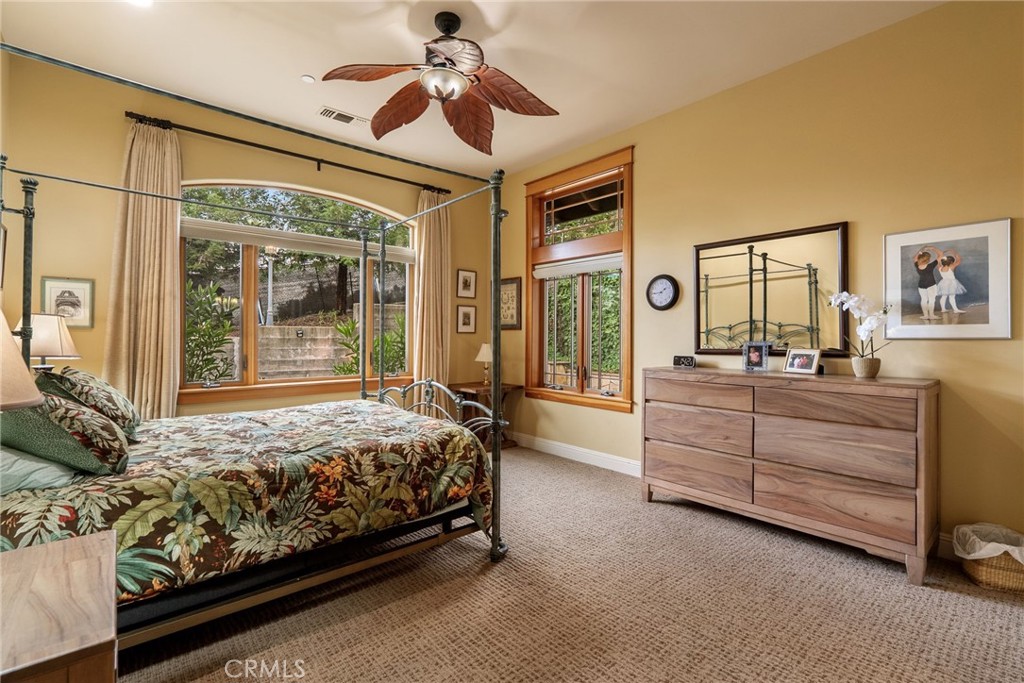 Located on the desirable West Side of Paso Robles, this custom-built 2 – image 26