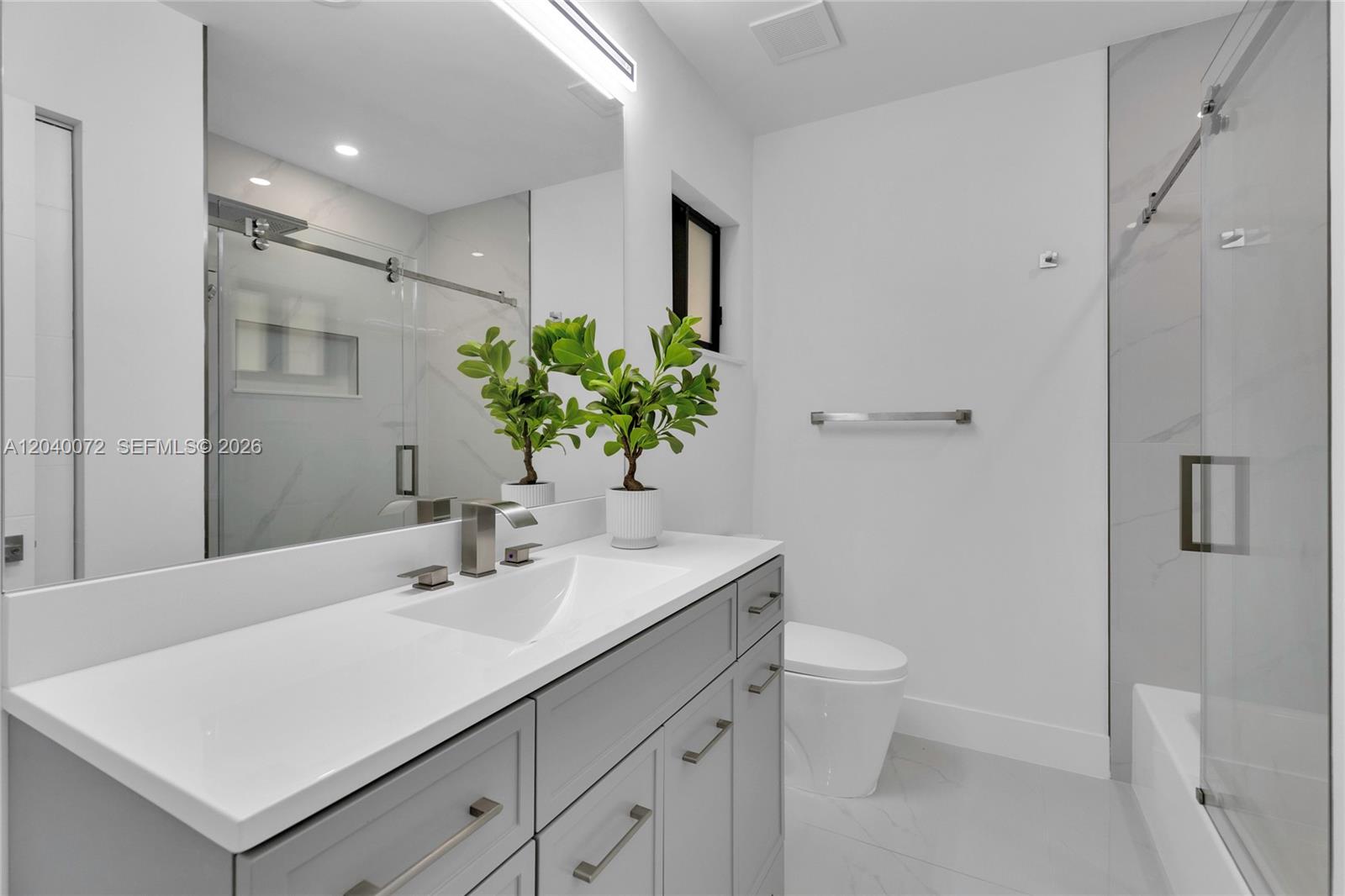 6940 6940 NW 6th St, Plantation, Florida, 33317, USA, 3 Bedrooms Bedrooms, ,2 BathroomsBathrooms,Residential,For Sale,6940 NW 6th St,A12040072