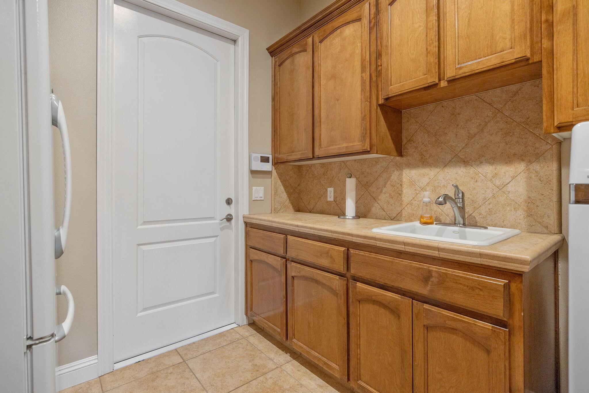 760 760 Saint James Court, Exeter, California, 93221, USA, 3 Bedrooms Bedrooms, ,4 BathroomsBathrooms,Residential,For Sale,760 Saint James Court,e3cd494e-647e-4b66-bdb7-b6c809