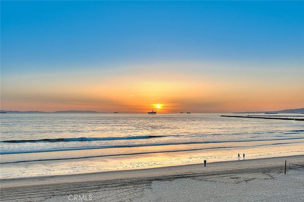 99 99 A Surfside, Surfside, California, 90743, USA, 4 Bedrooms Bedrooms, ,4 BathroomsBathrooms,Residential,For Sale,99 A Surfside,CV26025098