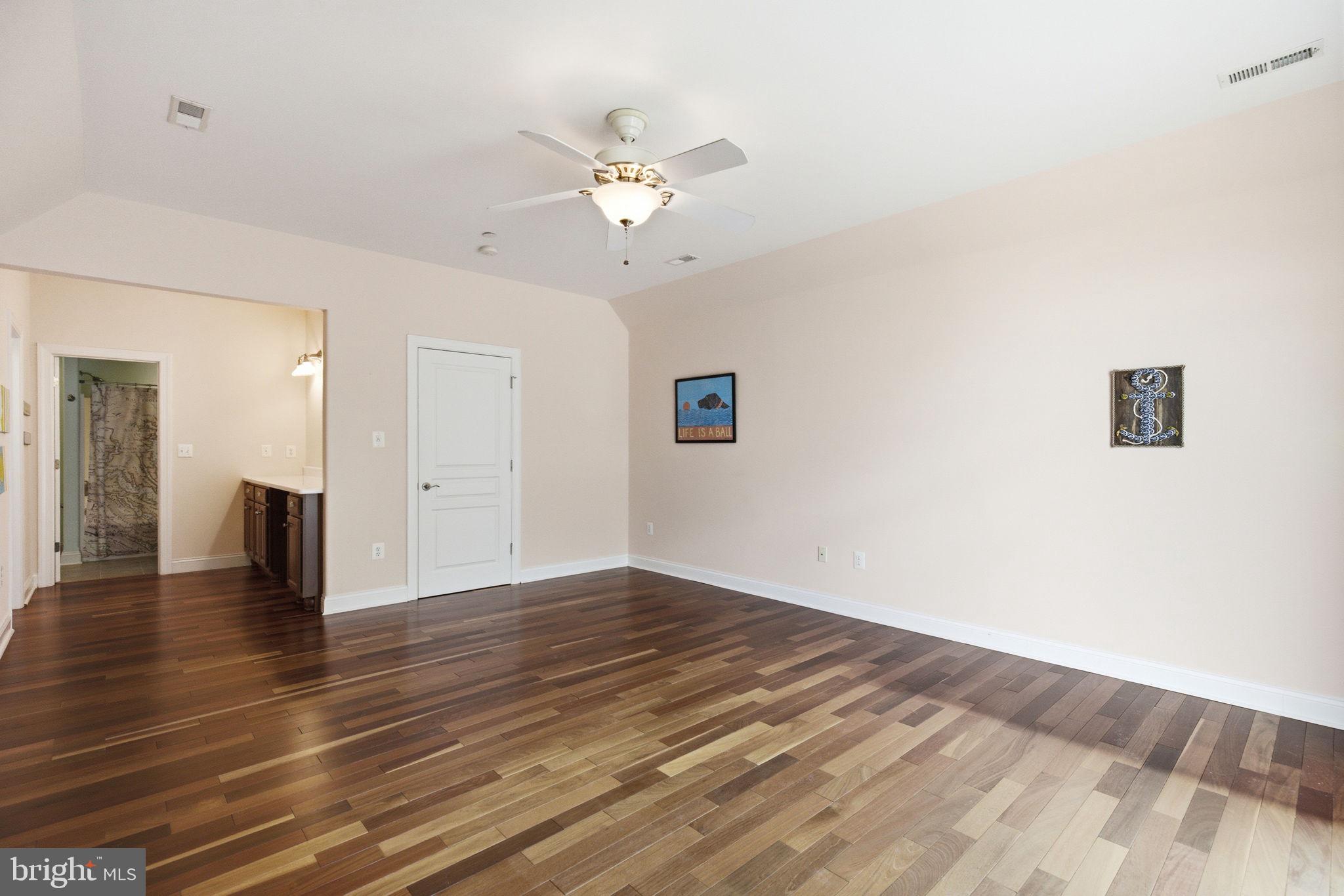 Enjoy effortless waterfront living in Southern Maryland from this prem – image 76
