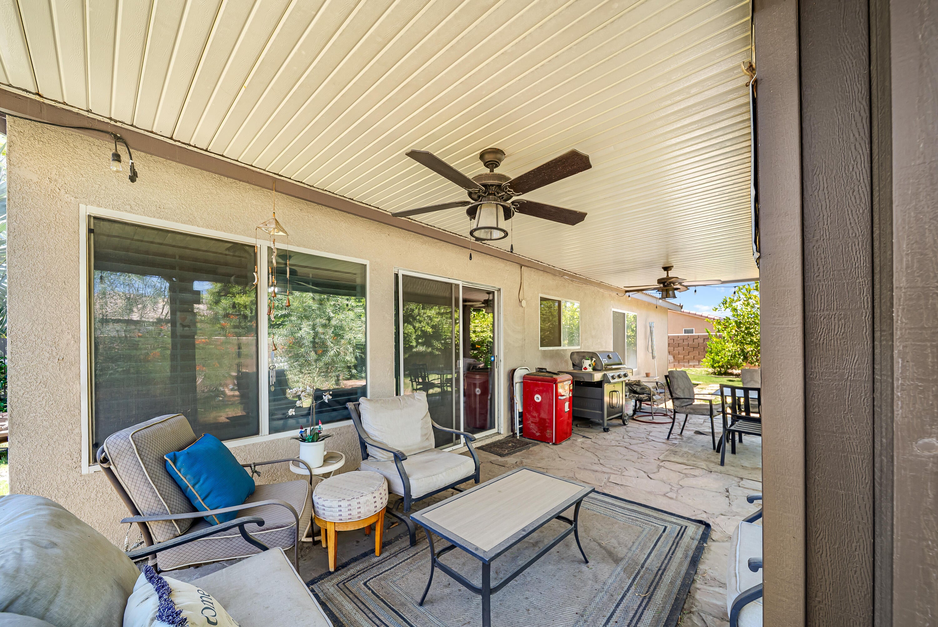 Welcome to this beautiful home in the highly desirable Villa Montego c – image 31
