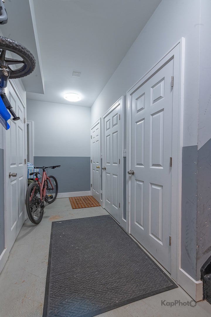 3839 3839 N Ashland Avenue #2, Chicago, Illinois, 60613, USA, 3 Bedrooms Bedrooms, ,2 BathroomsBathrooms,Residential,For Sale,3839 N Ashland Avenue #2,8c2415d9-76d4-4b30-9d1f-86ef71