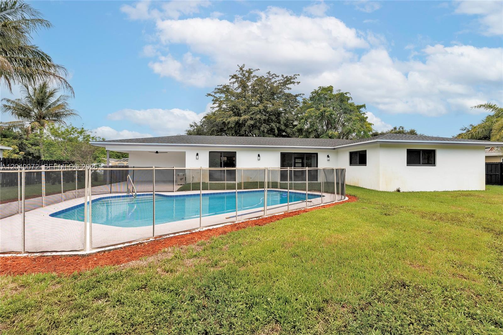 6940 6940 NW 6th St, Plantation, Florida, 33317, USA, 3 Bedrooms Bedrooms, ,2 BathroomsBathrooms,Residential,For Sale,6940 NW 6th St,A12040072