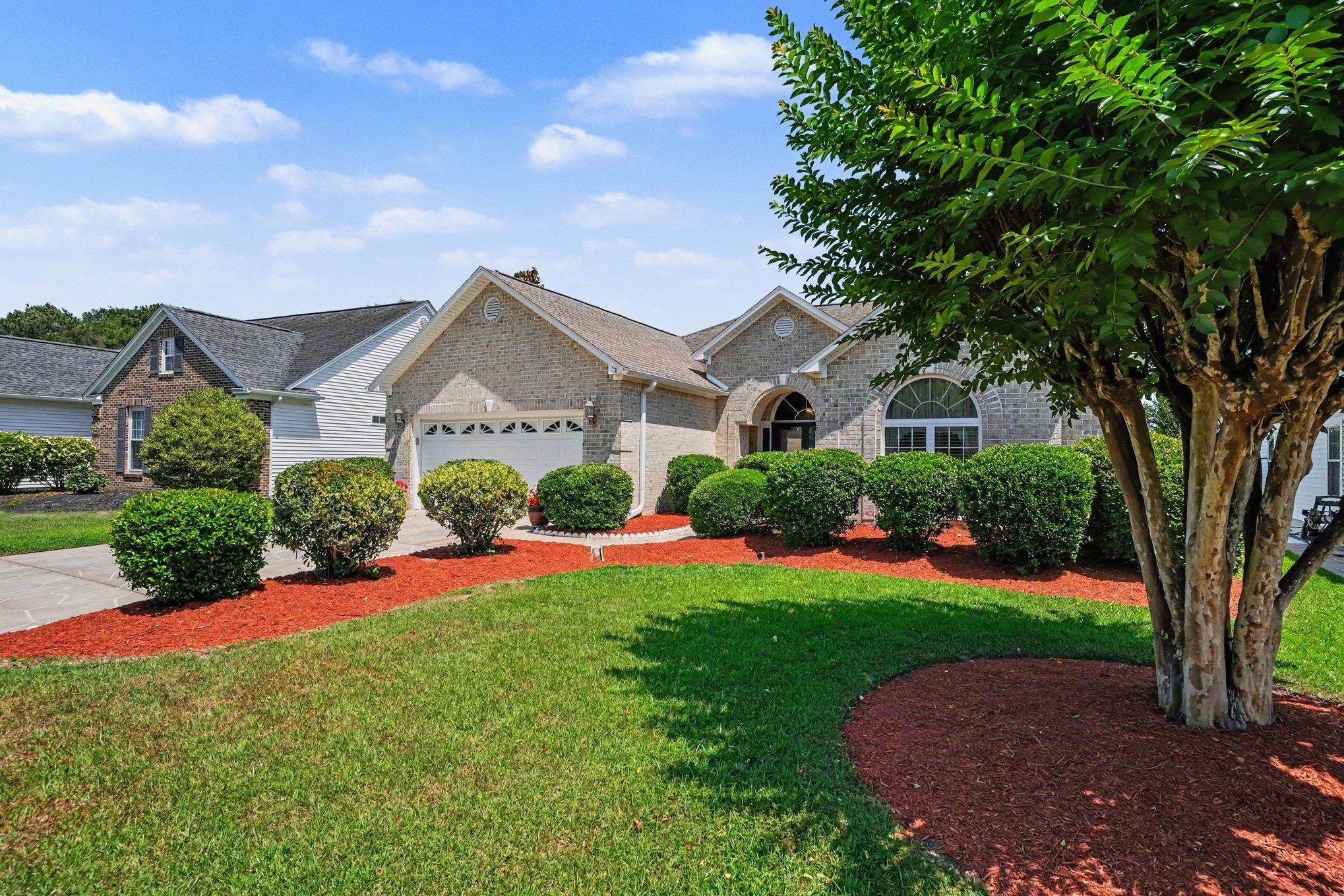 Do not miss this gorgeous updated 3 bed 2 bath single level home locat – image 3