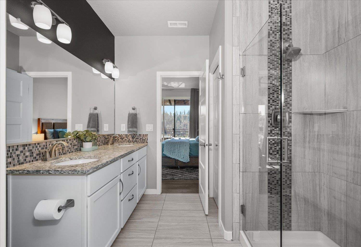2368 2368 W Centennial Pl, Spokane, Washington, 99201, USA, 2 Bedrooms Bedrooms, ,3 BathroomsBathrooms,Residential,For Sale,2368 W Centennial Pl,202615375