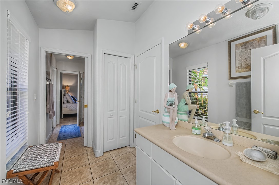 3229 3229 SE 1st Court, Cape Coral, Florida, 33904, USA, 3 Bedrooms Bedrooms, ,2 BathroomsBathrooms,Residential,For Sale,3229 SE 1st Court,ee2b59fe-c4ab-4077-9063-6c4db8