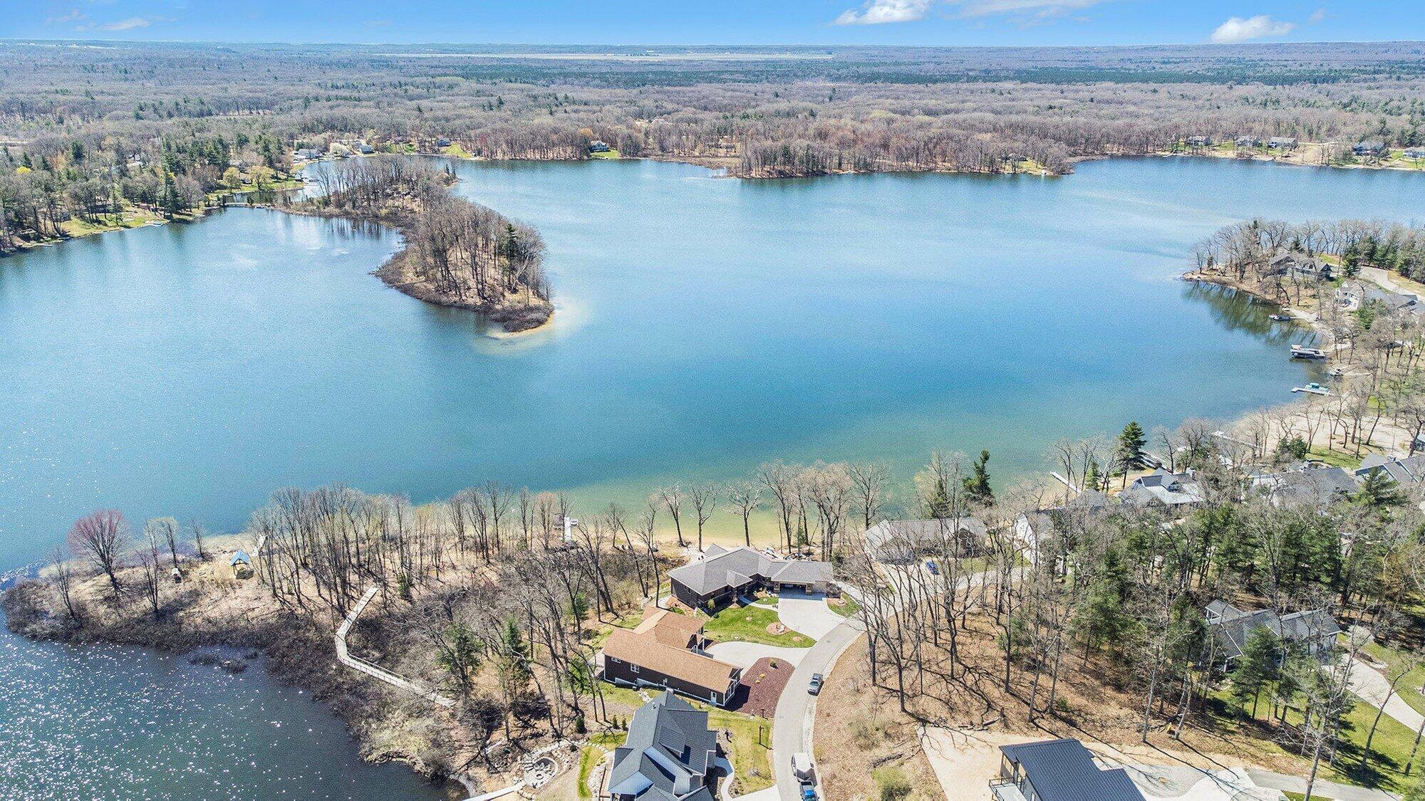This custom built parade of homes 3 bedroom 2.5 bath ranch offers 82 f – image 107