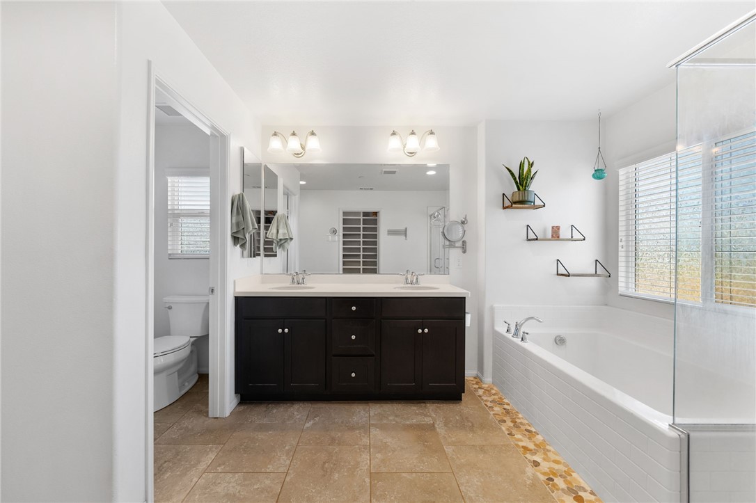 28812 28812 Triple C Ranch, Murrieta, California, 92563, USA, 5 Bedrooms Bedrooms, ,4 BathroomsBathrooms,Residential,For Sale,28812 Triple C Ranch,997c72e0-af47-4ed0-8440-8bb3fd