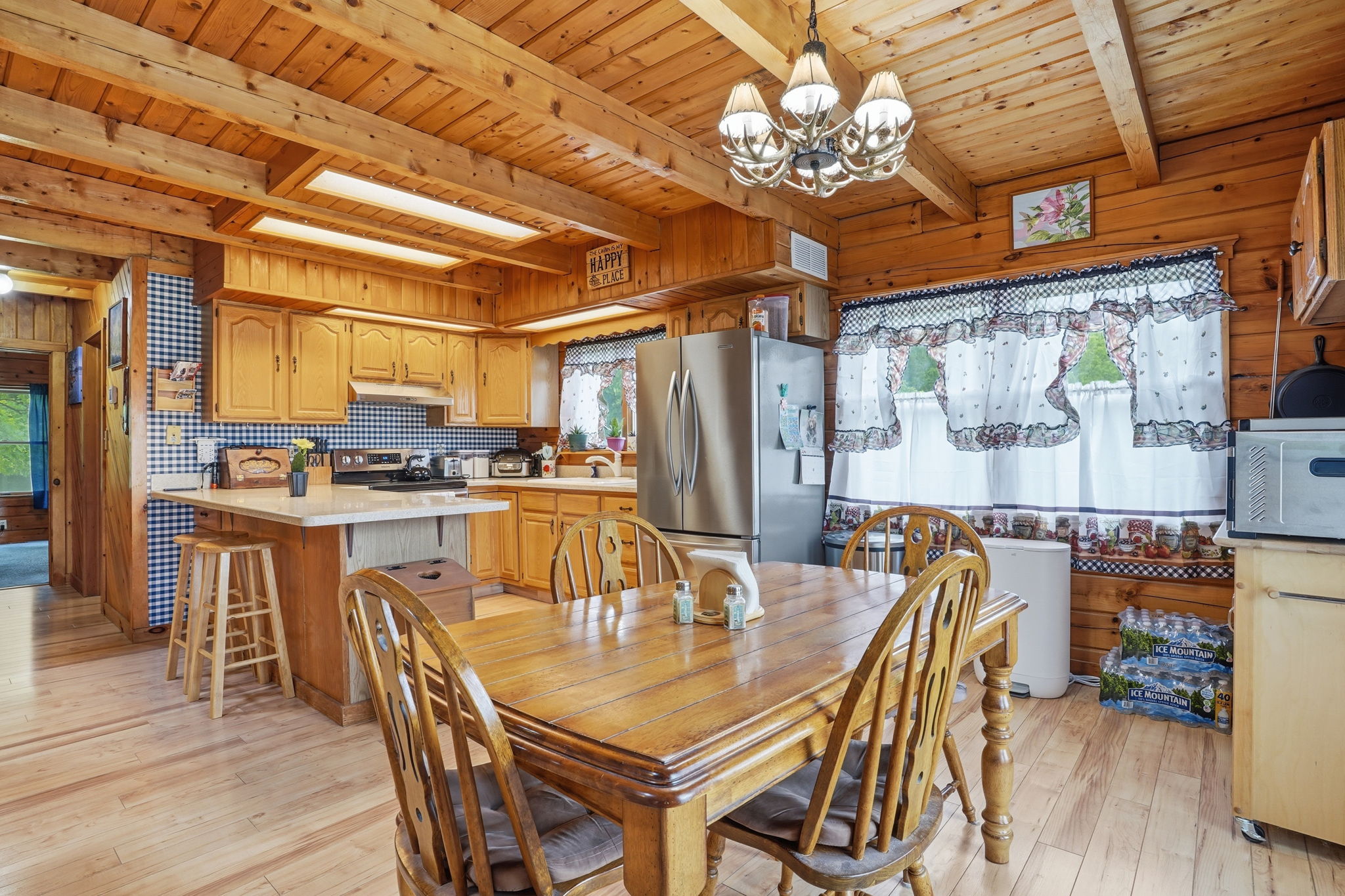 Log Cabin Retreat on 5 AcresEscape to your own private oasis tucked aw – image 12