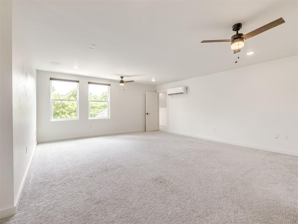 Amid the wooded charm of Arcadia, 12925 Broken Arrow offers a perfect – image 35
