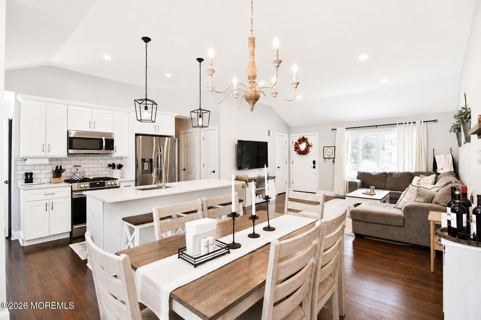 Dont miss this charming home situated on an oversized 145 x 147 lot in – image 11