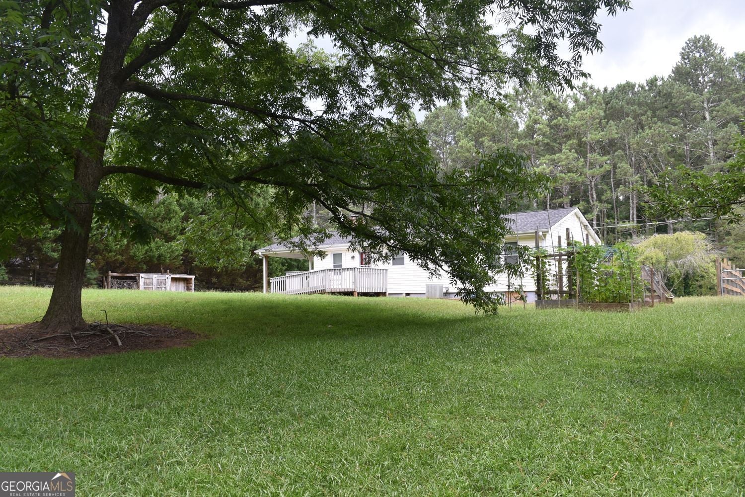 One plus acre in Milton! Purchase this ranch home that is located in c – image 26
