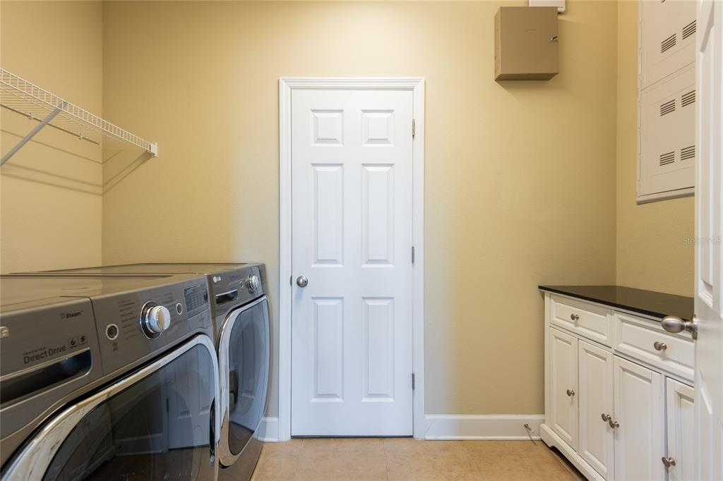 Virtually Staged. This stunning 3,277-square-foot heated home offers 4 – image 40