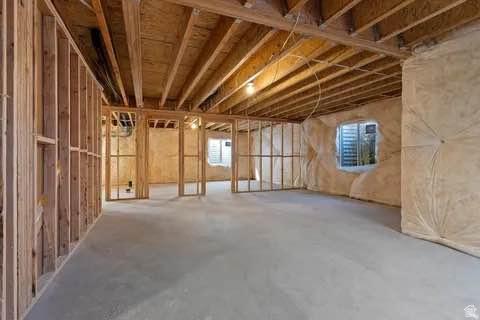 Dont miss this opportunity to own a newer 5-bedroom, 3-bath home in Ea – image 17