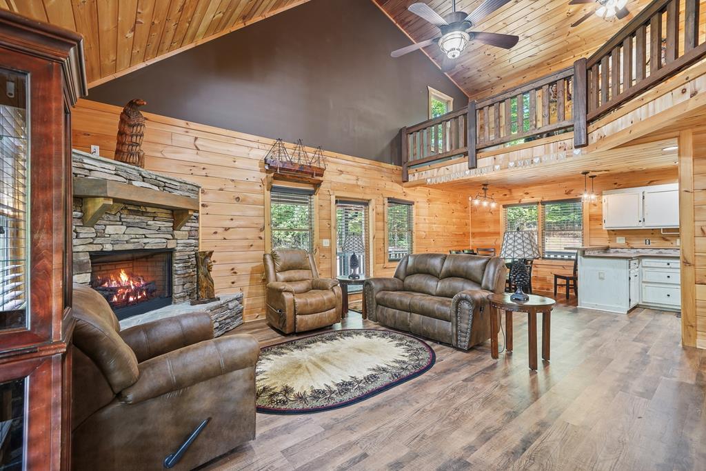 OWNER FINANCING AVAILABLE. SELLER IS CURRENTLY OFFERING 4% WITH 15% DO – image 10