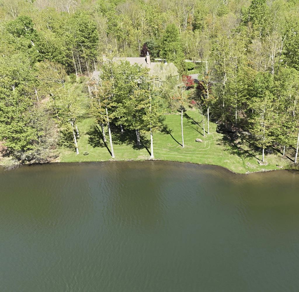 530 530 Lakeside Dr, Sayre, Pennsylvania, 18840, USA, 5 Bedrooms Bedrooms, ,3 BathroomsBathrooms,Residential,For Sale,530 Lakeside Dr,77e58269-3500-43d4-b59e-bebe30