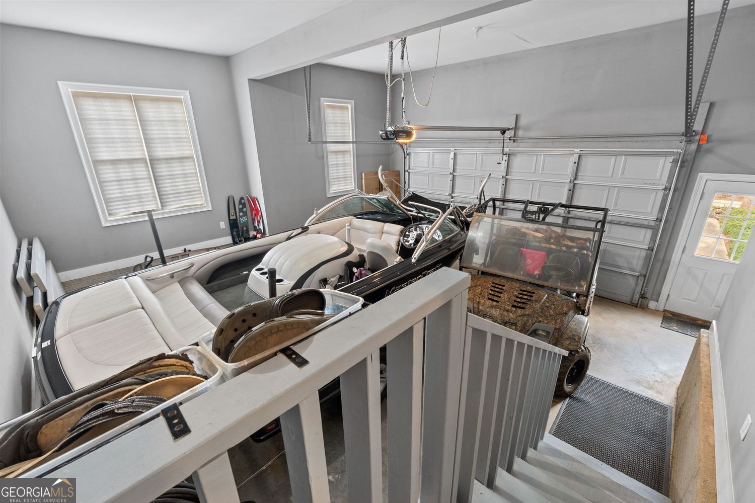 No HOA or restrictions! Full basement w/in-law suite! All Brick! Come – image 36