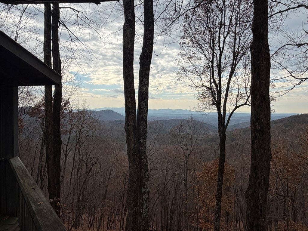 Spectacular “Top of the Mountain” Long-Range Views showcases Several M – image 42