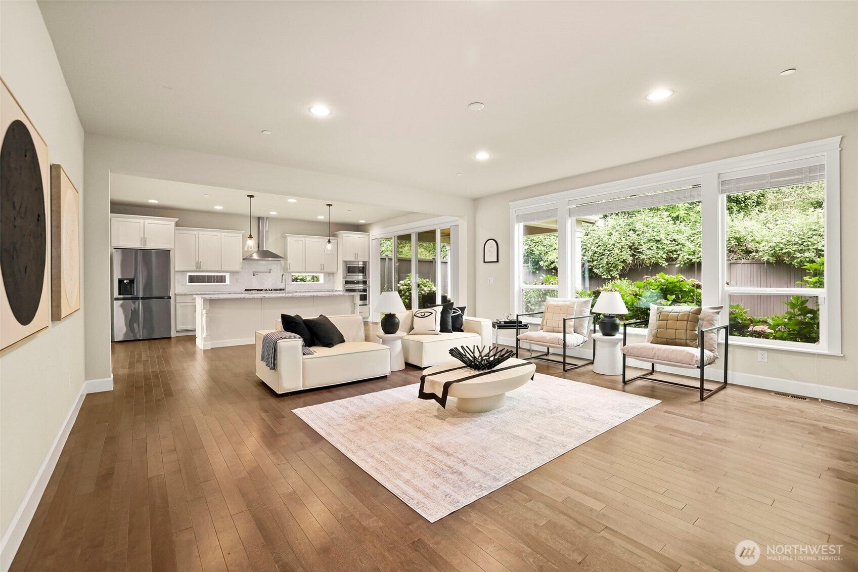 Welcome to this beautifully designed Sagebrook Lane home in Bothell Ca – image 2