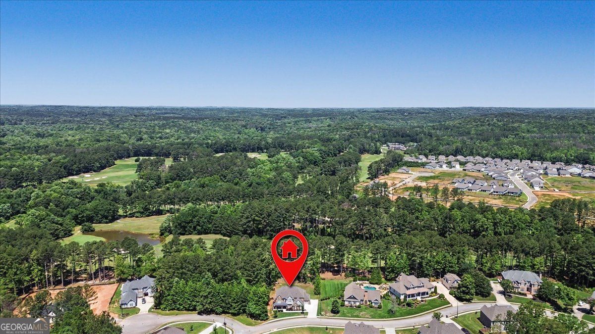 GOLF COURSE LIVING ANYONE??!! Experience luxury golf course living at – image 66