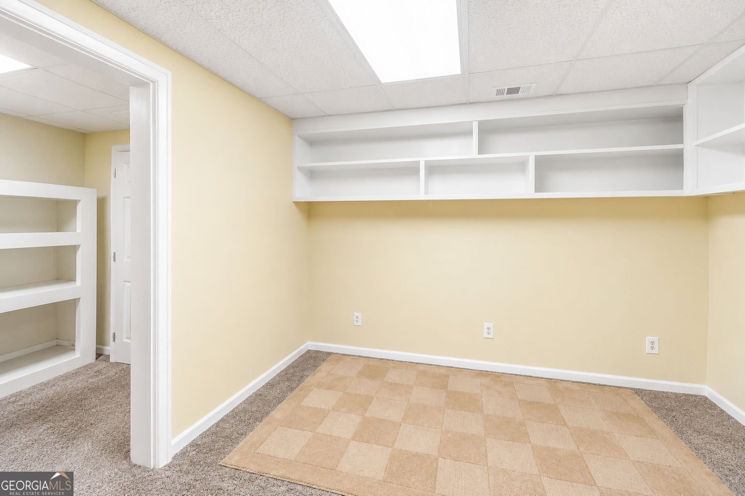 Buy This Home & We Will Buy Yours! Lease Purchase Oppurtunity Availabl – image 25