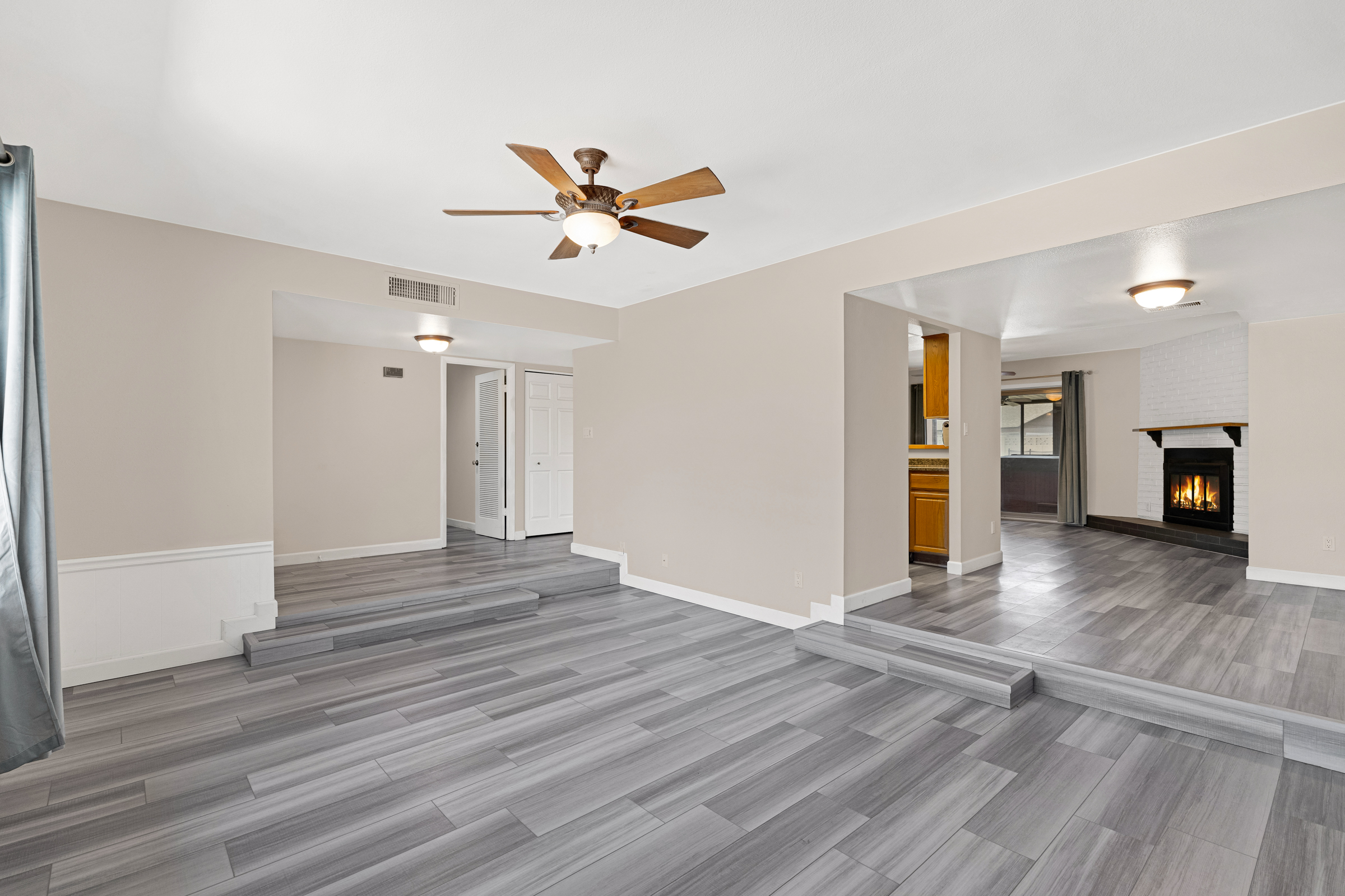 Your oasis in the heart of Tempe. This home is a split-bedroom floorpl – image 35