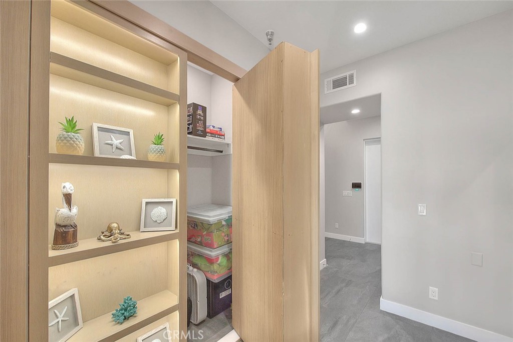 99 99 A Surfside, Surfside, California, 90743, USA, 4 Bedrooms Bedrooms, ,4 BathroomsBathrooms,Residential,For Sale,99 A Surfside,CV26025098