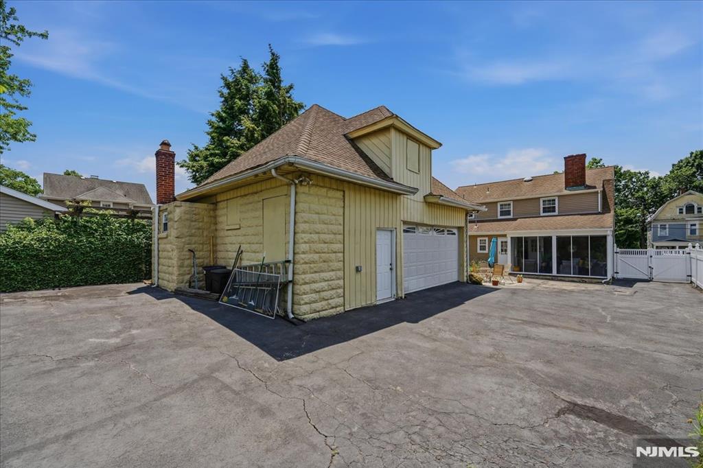 85 85 Stewart, Kearny, New Jersey, 07032, USA, 3 Bedrooms Bedrooms, ,3 BathroomsBathrooms,Residential,For Sale,85 Stewart,26021909