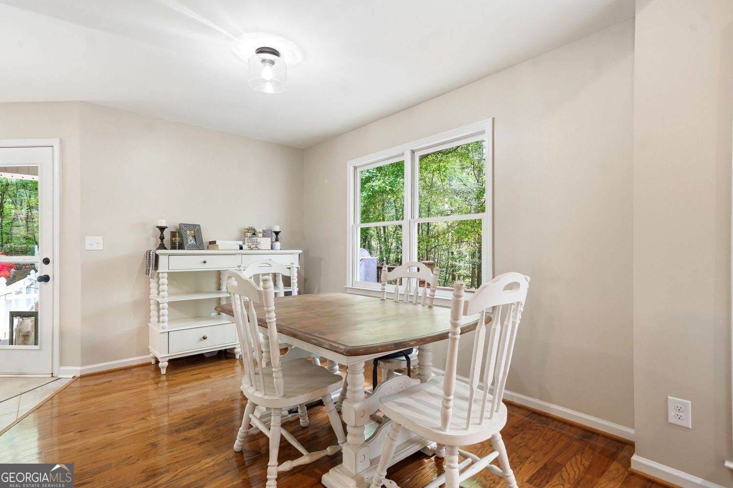 Peaceful Country Living with Modern Convenience on 2.28 Private Acres! – image 4