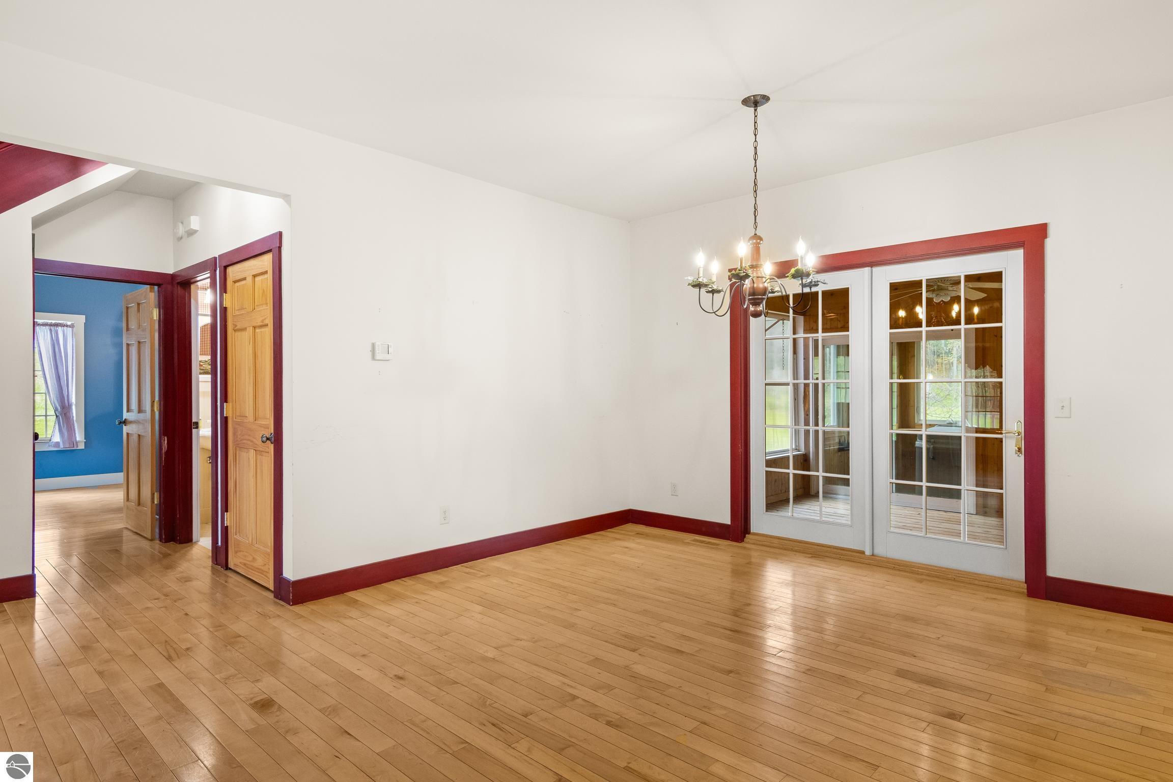 This 3-bedroom, 2.5-bath farmhouse offers a property designed for coun – image 17