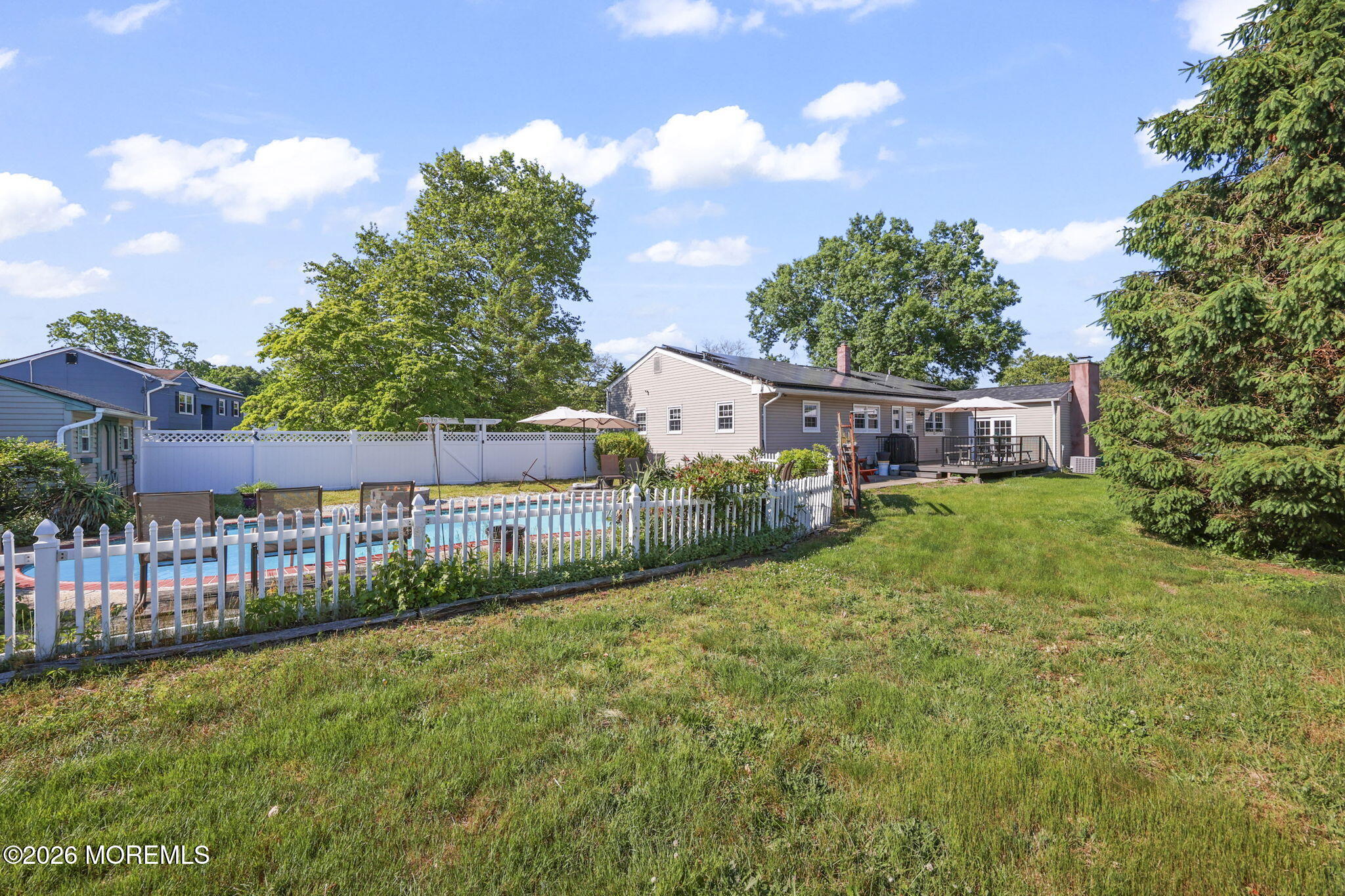 Opportunity awaits,this spacious ranch-style home offers 3 bedrooms, 1 – image 29