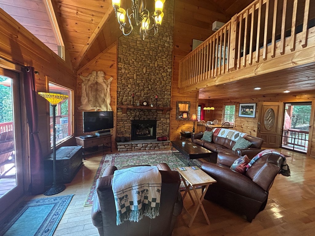 WAKE UP to the Sweeping Long-Range MTN VIEWS EVERY MORNING in this FUL – image 54